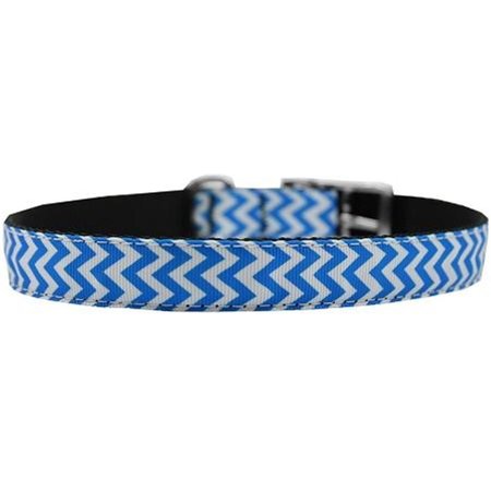 UNCONDITIONAL LOVE 0.75 in. Chevrons Nylon Dog Collar with Classic BuckleBlue Size 12 UN805227